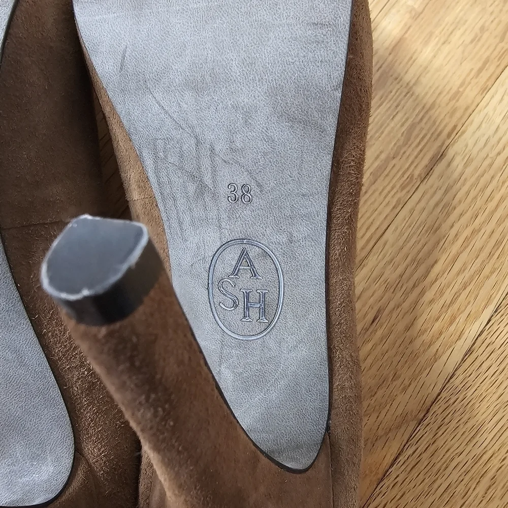 ASH Size 8 Tan Suede Stiletto Platform Heels